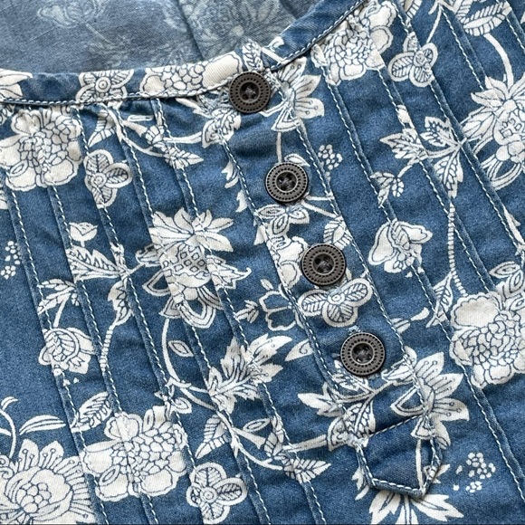 POMODORO blue & white floral pleated front sleeveless tank top NWT Small - Picture 6 of 10